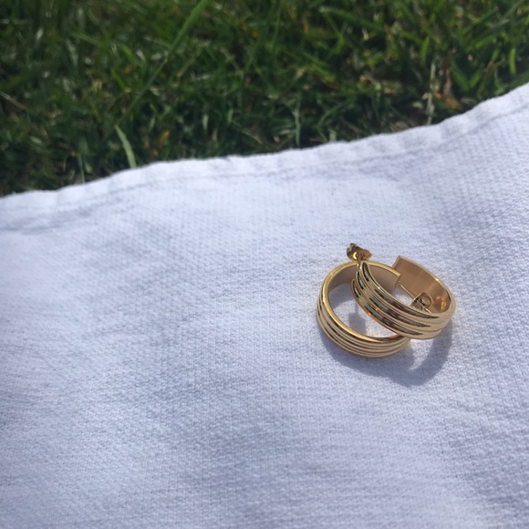 Brandi 18K Gold Plated Small Tri Hoop Earrings - Picture 9 of 11